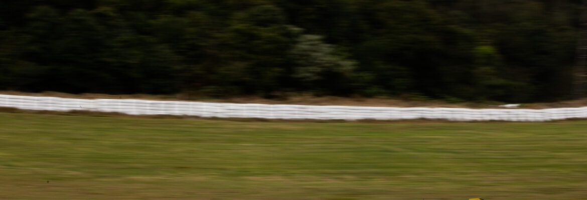 Enzo Elias tem etapa atribulada em Cascavel após sofrer toque de um concorrente ainda no aquecimento para a corrida