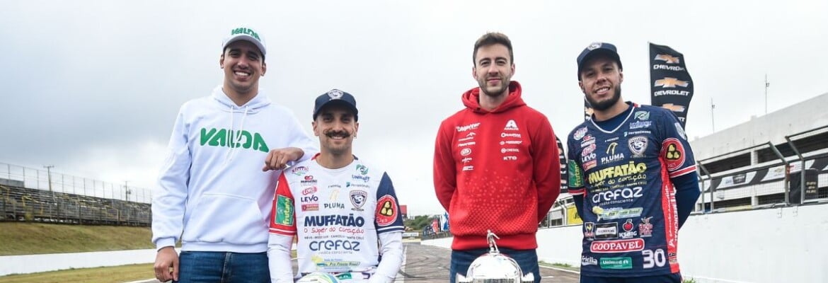 Stock Car une automobilismo e futsal em Cascavel