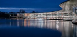 F1: McLaren em parceria com startup de turismo abre as portas das instalações em Woking para os fãs