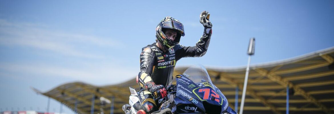 Bezzecchi revida ataque de Bagnaia e vence sprint na Holanda - Notícia de  MotoGP - Grande Prêmio