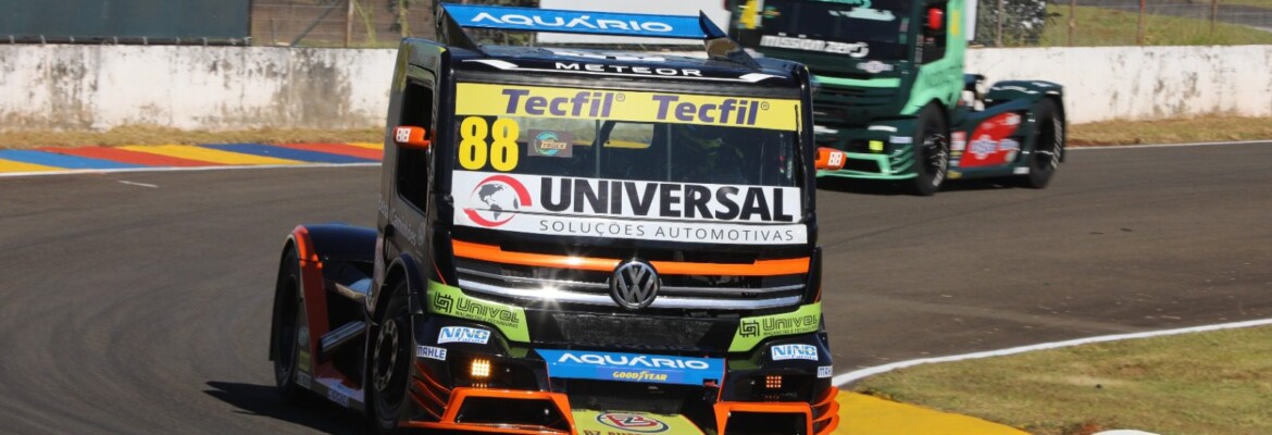 Copa Truck: Beto Monteiro lidera treino com a Universal Soluções