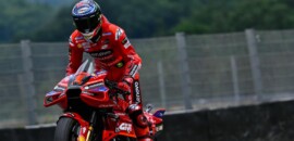 Bagnaia segura Bezzecchi e vence corrida Sprint da MotoGP na Itália