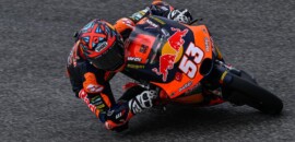Moto3: Deniz Oncu conquista vitória emocionante na Áustria sobre Holgado e Sasaki