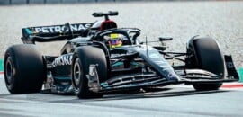 F1: Schumacher completa suas primeiras voltas no Mercedes W14
