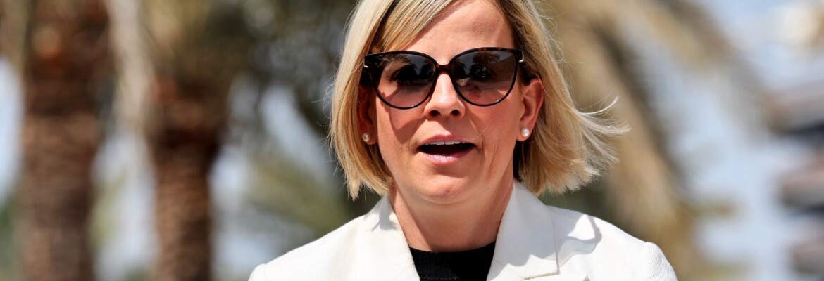 F1: Susie Wolff, diretora da F1 Academy, cita misoginia em repudio às alegações da FIA