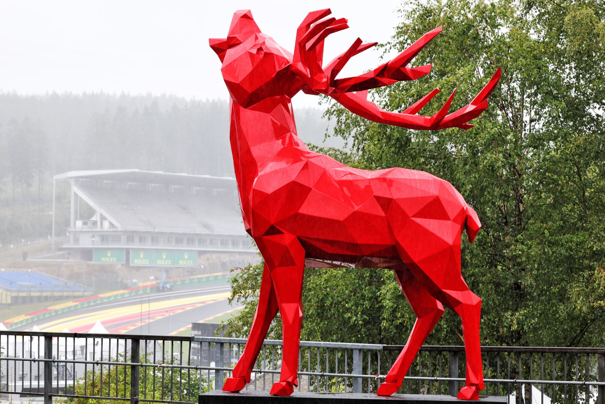 F1: Chuva e homenagem para Hubert; as imagens desta quinta-feira antes do GP da Bélgica, em Spa F1 2023, GP da Bélgica, Spa