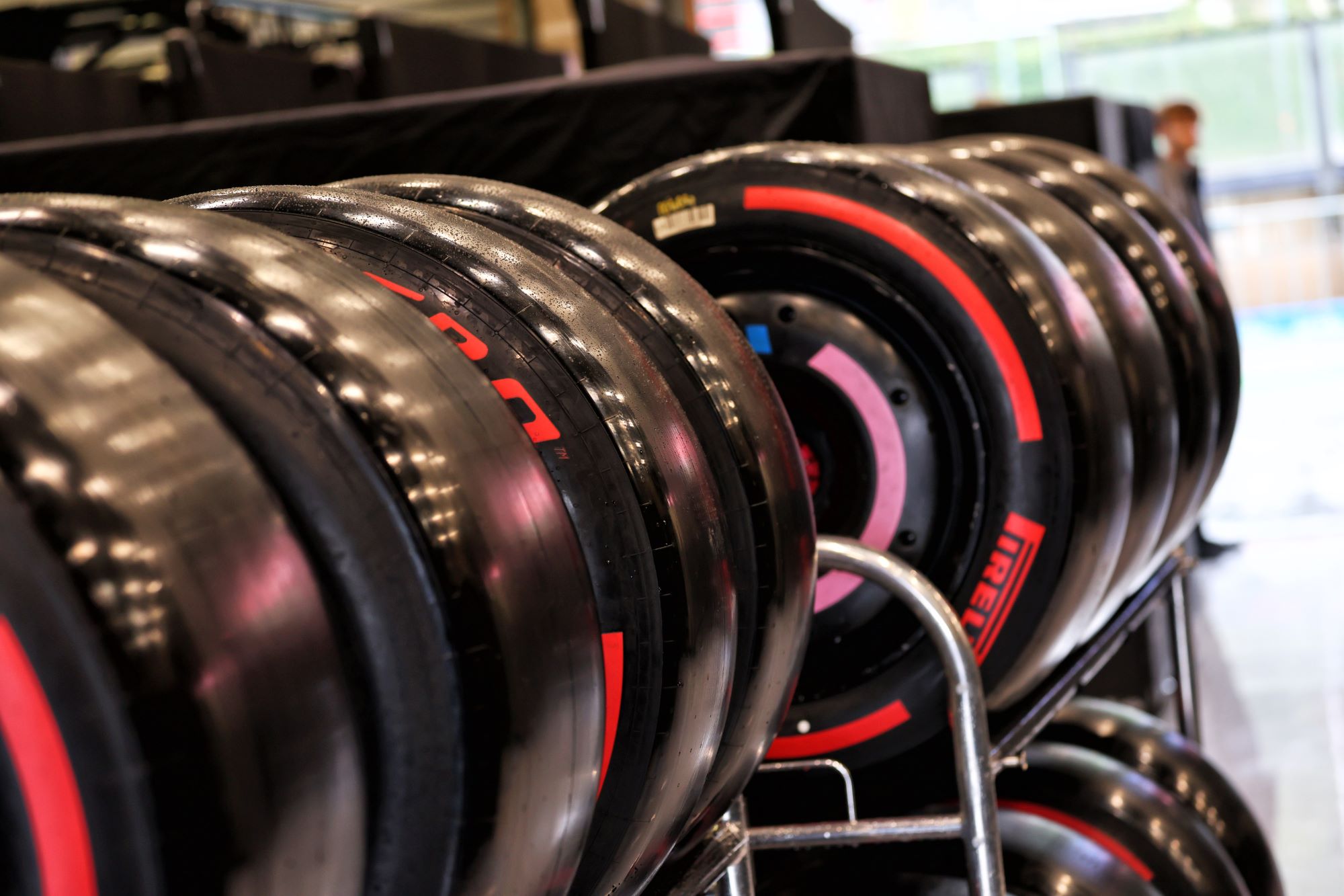 F1: Pirelli planea neumáticos de menor degradación para 2025