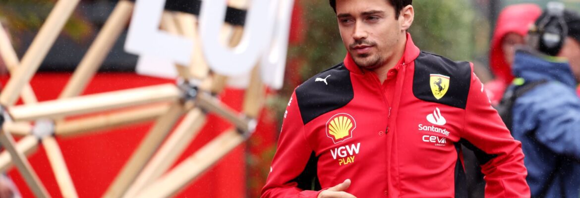 F1: Leclerc manifesta desejo de permanecer na Ferrari após 2024