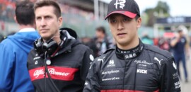 F1: Zhou espera renovar seu contrato com a Alfa Romeo