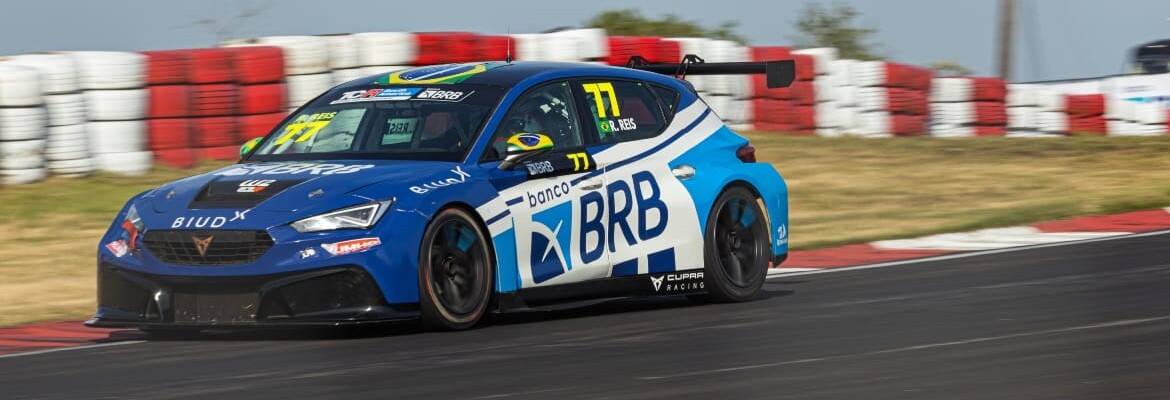 Raphael Reis lidera o TCR Brasil Banco BRB após etapa de Rivera