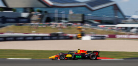 F2: Fittipaldi escala posições e soma pontos na corrida 2 em Silverstone