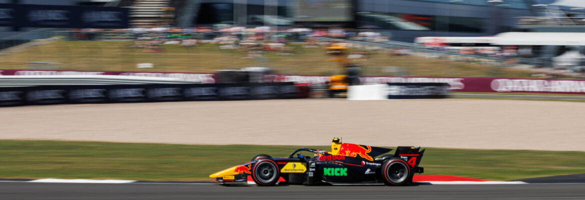 F2: Fittipaldi escala posições e soma pontos na corrida 2 em Silverstone