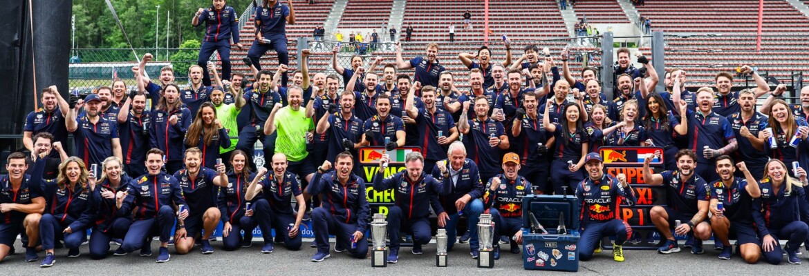 F1: Vários funcionários da Red Bull já foram ouvidos na investigação contra Horner