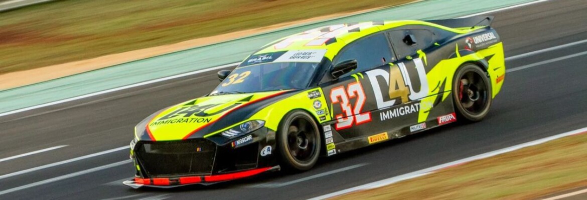 Rafael Reis vence corrida 2 da Nascar Brasil em Cascavel com carro da D4U