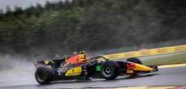Enzo Fittipaldi larga em terceiro em prova da F2 neste sábado em Spa