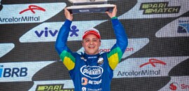 Massa vai ao pódio pela primeira vez em dose dupla na Stock Car