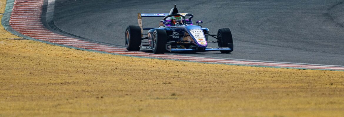 Comparatto faz valer pole-position e vence de ponta a ponta corrida 3 da F4 Brasil no Velocitta