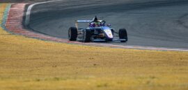 Comparatto faz valer pole-position e vence de ponta a ponta corrida 3 da F4 Brasil no Velocitta