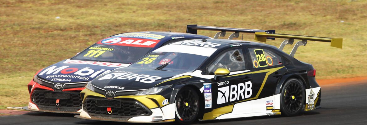 Enzo Elias escala 15 posições e termina em sétimo a segunda prova da etapa de Goiânia da Stock Car