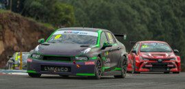 Rafael Suzuki disputa a etapa do TCR World Tour em El Pinar, no Uruguai