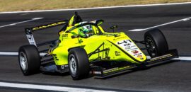 Fefo Barrichello fecha o primeiro dia de atividades da Fórmula 4 Brasil em quarto no Velocitta