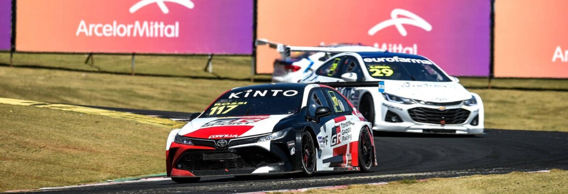 Toyota domina etapa do Velocitta e mantém liderança da Stock Car