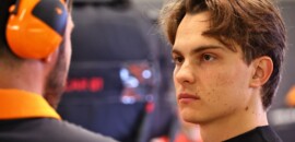 F1: Stella elogiou atitudes de Piastri dentro da McLaren, mesmo recebendo atualizações depois de Norris