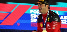F1: Sainz sinaliza desejo de permanecer na Ferrari após temporada de destaque
