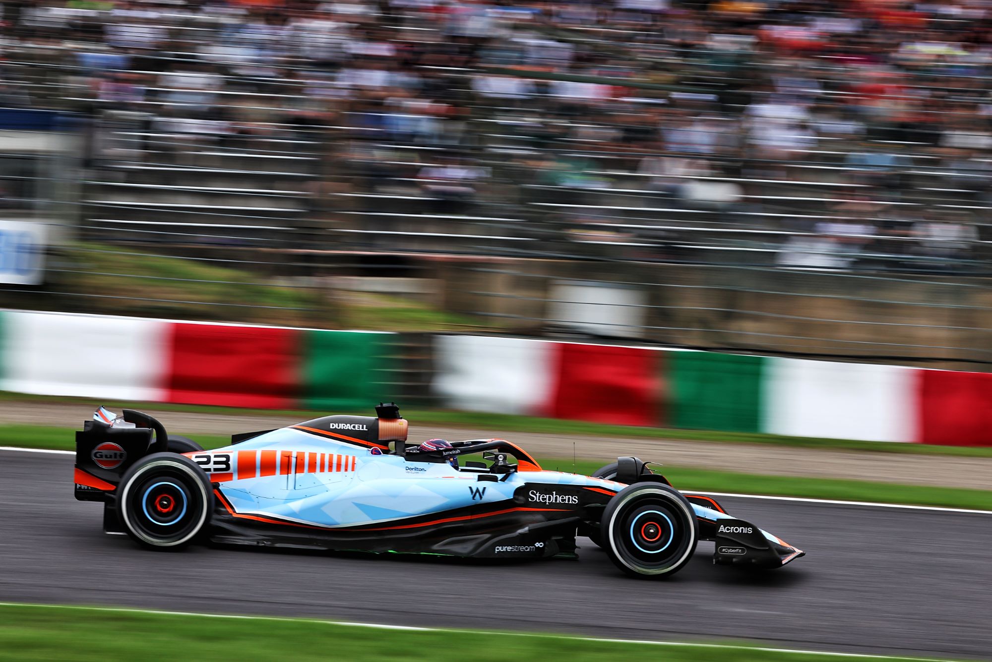 F1: Confira as imagens dos primeiros treinos para o GP do Japão, em Suzuka  - Notícia de F1
