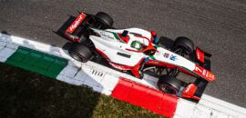 F2: Vesti toma liderança na largada, segura Martins e vence corrida 1 na Itália