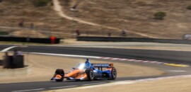 Indy: Dixon vence corrida caótica em Laguna Seca