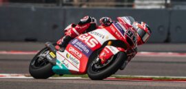 Moto2: Acosta erra no fim e Dixon fica com pole position no GP da Índia