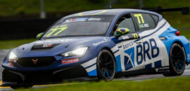 Líder do campeonato, Raphael Reis domina primeiro dia chuvoso da etapa do Velopark do TCR Brasil Banco BRB