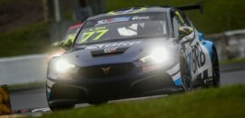 Raphael Reis lidera primeiro dia de domínio brasileiro na etapa do Velopark do TCR South America Banco BRB