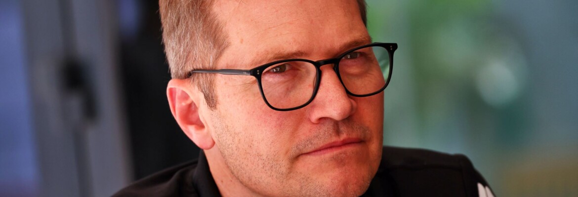 F1: “Todas as opções estão abertas”, afirmou Seidl sobre segunda vaga na Sauber