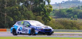 Com um pódio e um top 5, Raphael Reis reassume liderança do TCR Brasil após primeiro dia no Velocitta