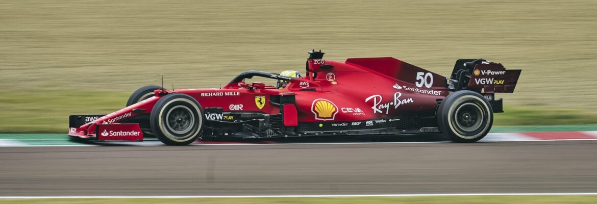Bearman não esperava fazer sua estreia hoje na F1 com a Ferrari Bearman não esperava fazer sua estreia hoje na F1 com a Ferrari