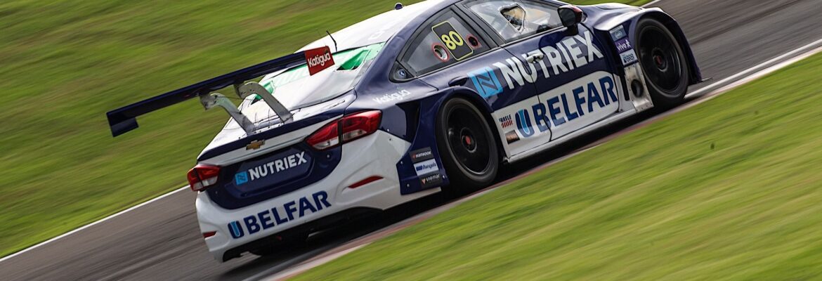 Cavaleiro Sports fecha sexta-feira no segundo lugar com Gomes na Stock Car