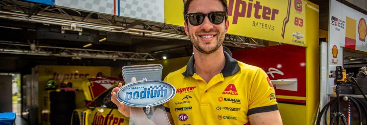 Gabriel Casagrande conquista todos os troféus possíveis na temporada da Stock Car