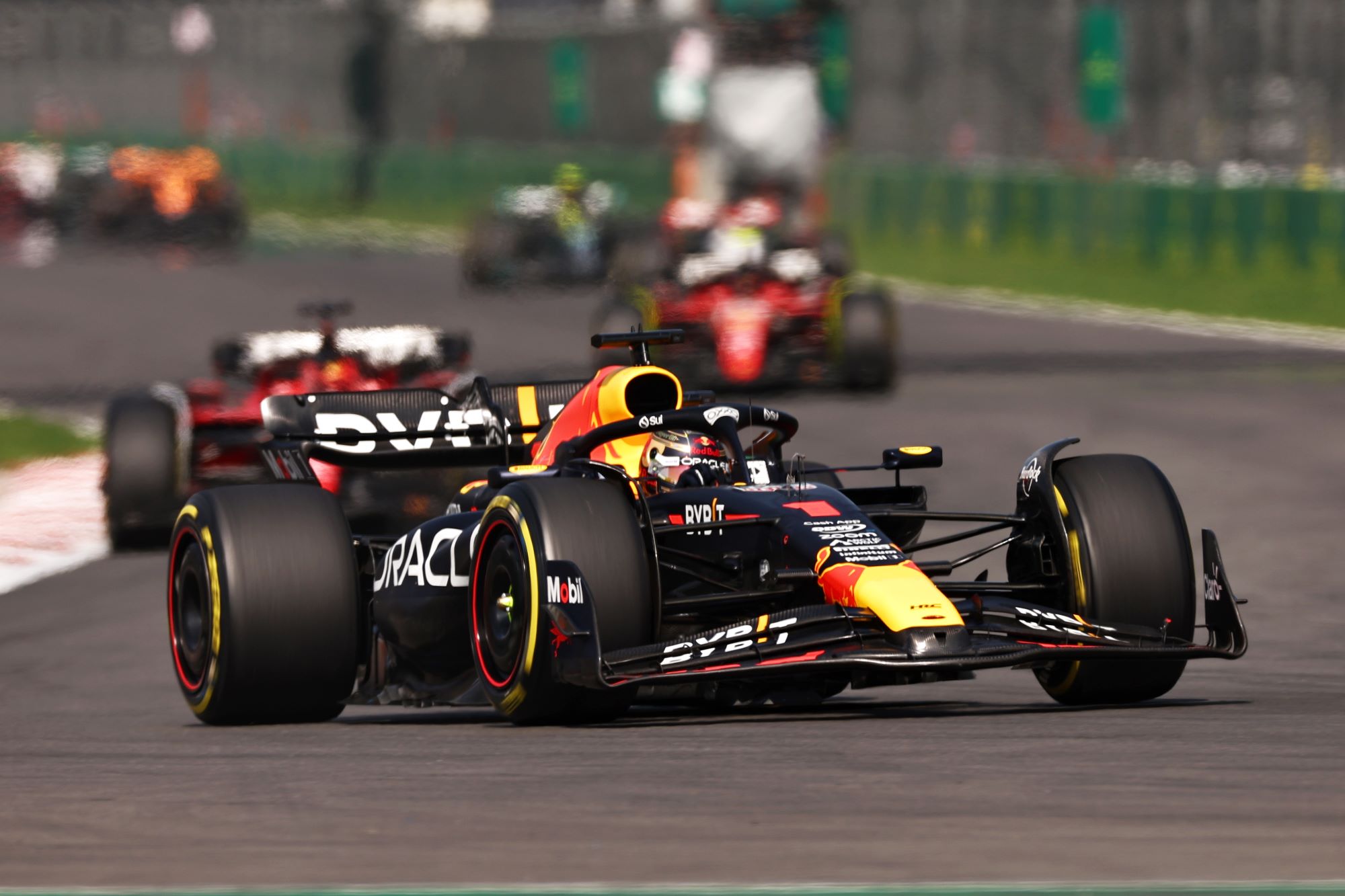 Fórmula 1: Verstappen gana en México, Pérez decepciona, Hamilton termina segundo