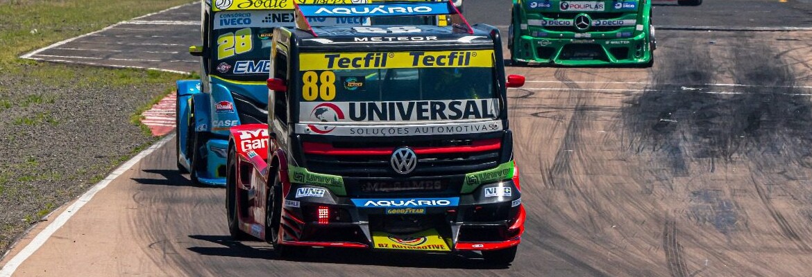 Beto Monteiro conquista três pódios na Copa Truck em Tarumã com a Universal Soluções Automotivas