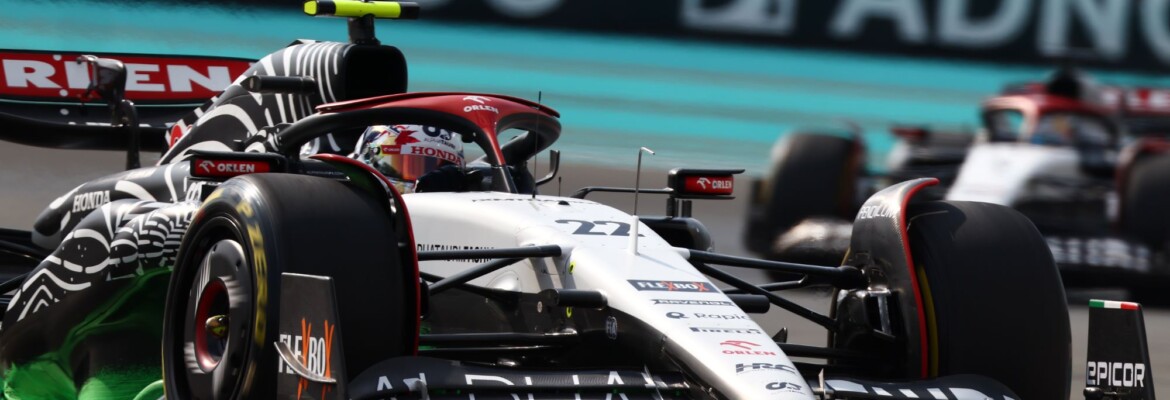 F1: AlphaTauri explica motivo de continuar com nome atual na lista da FIA para 2024