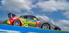 Tomasoni é segundo na corrida 1 da Sprint Challenge na Porsche Cup e está a um passo do título