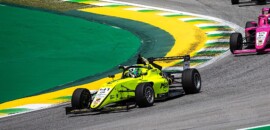 Fefo Barrichello levanta as arquibancadas de Interlagos em prova de recuperação na Fórmula 4 Brasil