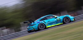 Leonardo Sanchez acelera pela Porsche Carrera Rookie na preliminar da Fórmula 1 em Interlagos
