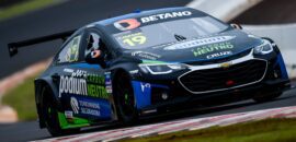 Massa passa Foresti e vence pela primeira vez na corrida 2 da Stock Car em Cascavel