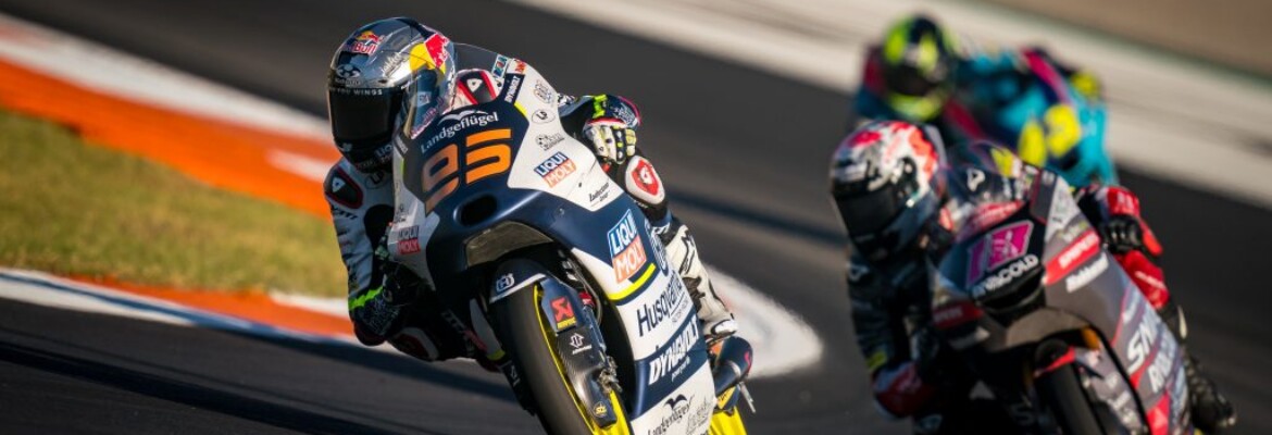 Moto3: Veijer lidera dobradinha da Husqvarna em Valência; Moreira é 17º