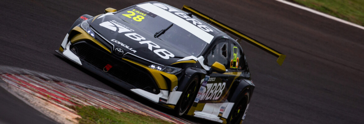Enzo Elias larga da terceira fila para a etapa de Cascavel da Stock Car