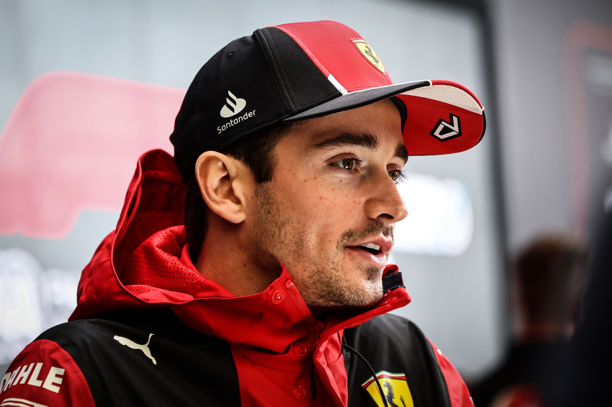 F1: El ex director de Ferrari critica el enfoque estratégico del ingeniero Leclerc