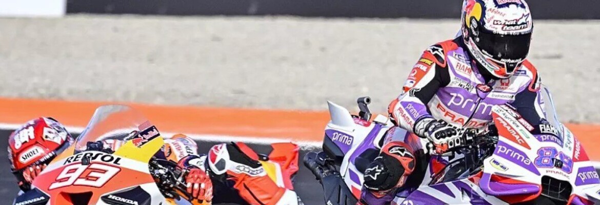 Marc Marquez (Honda) Jorge Martin (Ducati) - Valência MotoGP 2023